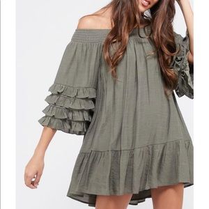 Off The Shoulder Ruffle Dress